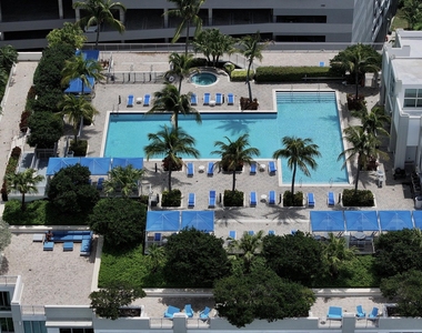 300 S Australian Avenue - Photo Thumbnail 56