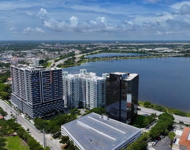 300 S Australian Avenue - Photo Thumbnail 60