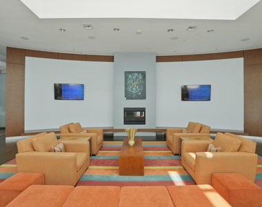 300 S Australian Avenue - Photo Thumbnail 42