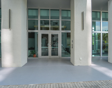300 S Australian Avenue - Photo Thumbnail 53