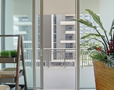300 S Australian Avenue - Photo Thumbnail 23