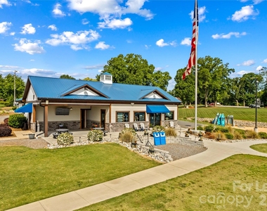 182 Commodore Loop - Photo Thumbnail 33