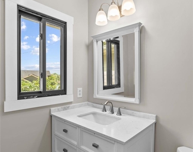 182 Commodore Loop - Photo Thumbnail 22