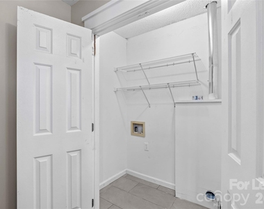 182 Commodore Loop - Photo Thumbnail 13