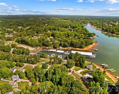 182 Commodore Loop - Photo Thumbnail 29