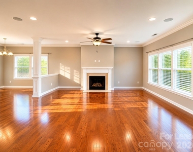 2025 Fuschia Court - Photo Thumbnail 5