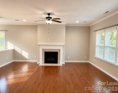 2025 Fuschia Court - Photo Thumbnail 3