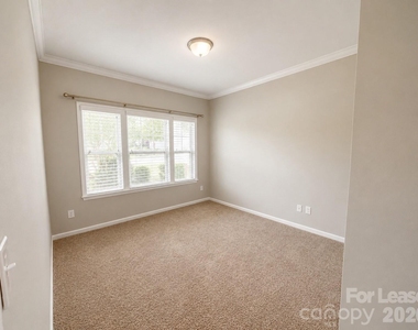 2025 Fuschia Court - Photo Thumbnail 7