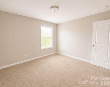 2025 Fuschia Court - Photo Thumbnail 11
