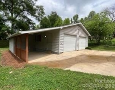 2108 Deepwood Court - Photo Thumbnail 21