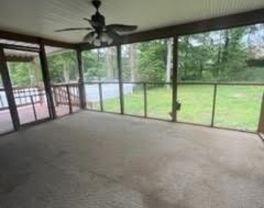 2108 Deepwood Court - Photo Thumbnail 20