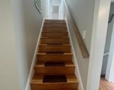 2108 Deepwood Court - Photo Thumbnail 9