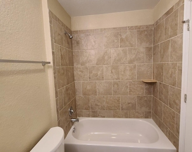1952 Flamingo Place - Photo Thumbnail 10