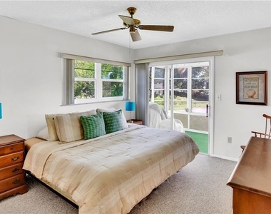 6 Vista Palm Lane - Photo Thumbnail 10