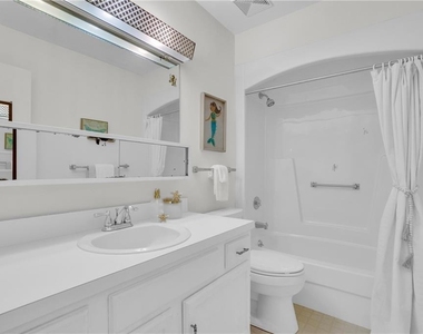 6 Vista Palm Lane - Photo Thumbnail 13