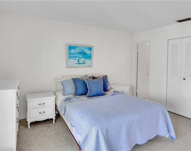 6 Vista Palm Lane - Photo Thumbnail 15