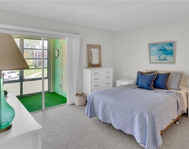 6 Vista Palm Lane - Photo Thumbnail 14