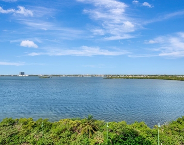 5550 N Ocean Drive - Photo Thumbnail 39