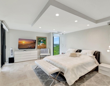5550 N Ocean Drive - Photo Thumbnail 19