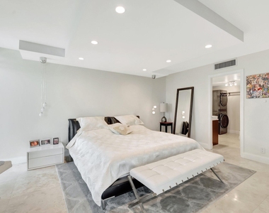 5550 N Ocean Drive - Photo Thumbnail 7