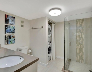5550 N Ocean Drive - Photo Thumbnail 32