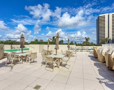 5550 N Ocean Drive - Photo Thumbnail 39