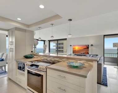 5550 N Ocean Drive - Photo Thumbnail 20