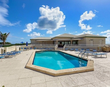 5550 N Ocean Drive - Photo Thumbnail 3