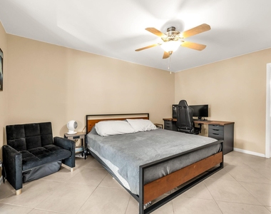 4772 Nw 22nd Street - Photo Thumbnail 14