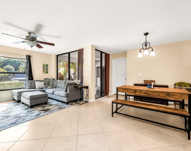4772 Nw 22nd Street - Photo Thumbnail 7