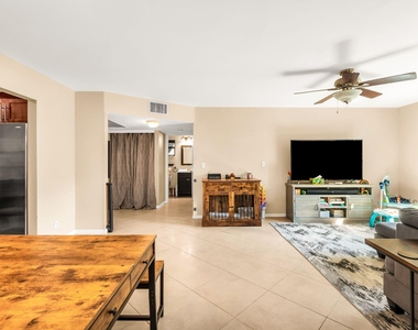 4772 Nw 22nd Street - Photo Thumbnail 9
