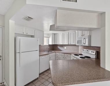 8373 Lake Drive - Photo Thumbnail 3