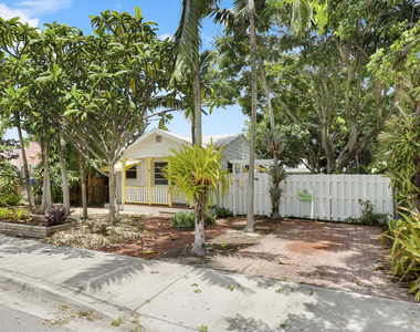 412 N K Street - Photo Thumbnail 3