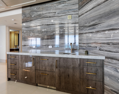 2700 N Ocean Drive - Photo Thumbnail 18