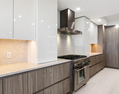 2700 N Ocean Drive - Photo Thumbnail 12