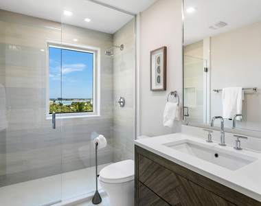 2700 N Ocean Drive - Photo Thumbnail 29