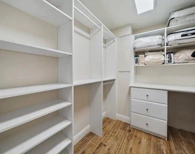 500 Sunrise Way - Photo Thumbnail 12