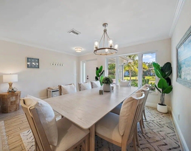 500 Sunrise Way - Photo Thumbnail 6