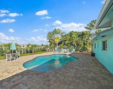 500 Sunrise Way - Photo Thumbnail 34
