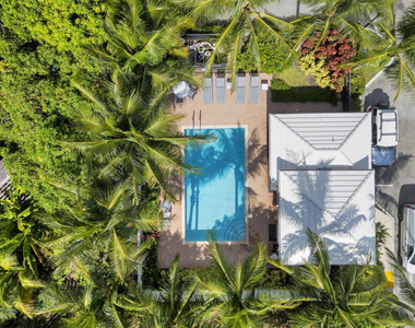 109 E Coda Circle - Photo Thumbnail 33