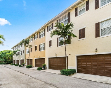 109 E Coda Circle - Photo Thumbnail 27