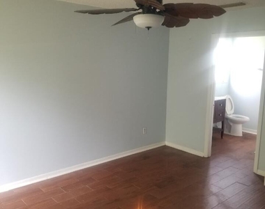 2248 Sw Halissee Street - Photo Thumbnail 10