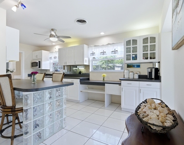 8455 Se Palm Street - Photo Thumbnail 13