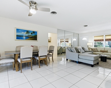 8455 Se Palm Street - Photo Thumbnail 11