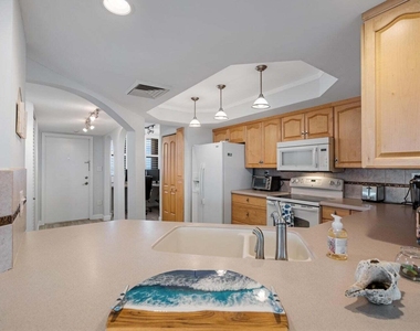 9550 S Ocean Drive - Photo Thumbnail 6