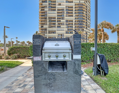 9550 S Ocean Drive - Photo Thumbnail 35