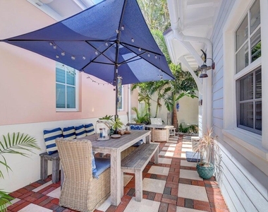 2225 S Ocean Boulevard - Photo Thumbnail 2