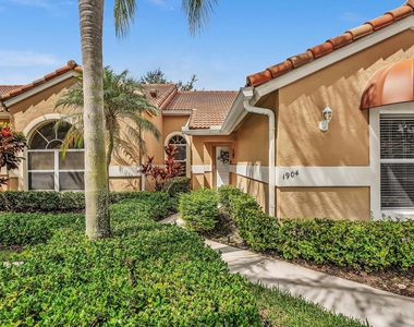 1904 Rosewood Way - Photo Thumbnail 3
