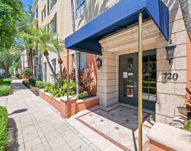 720 S Sapodilla Avenue - Photo Thumbnail 24