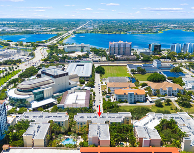 720 S Sapodilla Avenue - Photo Thumbnail 1